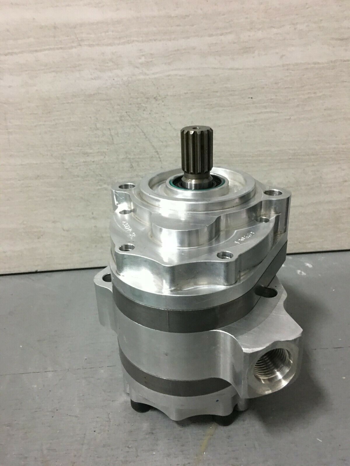 WEBSTER VERSATILE 86536358 HYDRAULIC GEAR PUMP¬† - Hydraulic.net